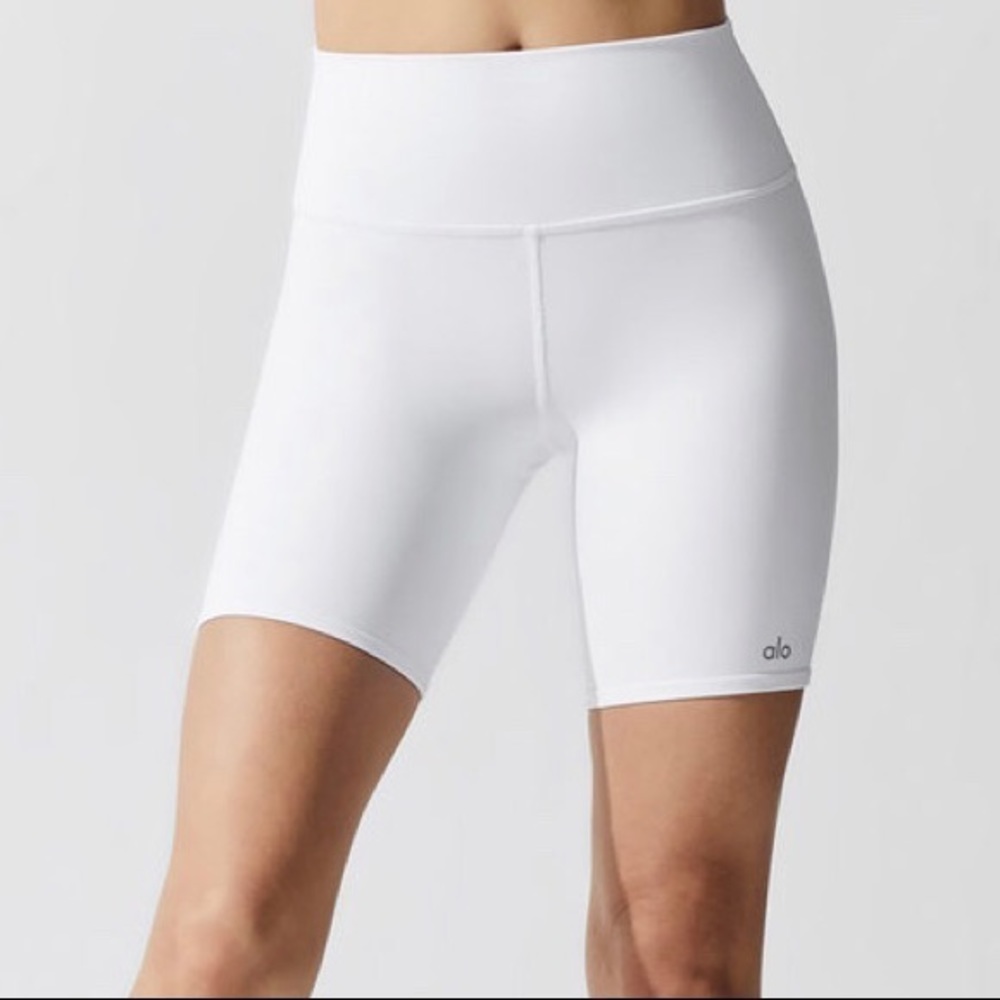 NWT Alo Yoga High Rise Biker Shorts